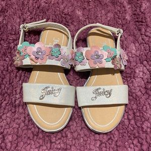 🆕 Girls juicy couture sandals - never worn